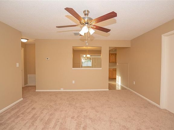 3rd image of 6482 Mainsail Ct