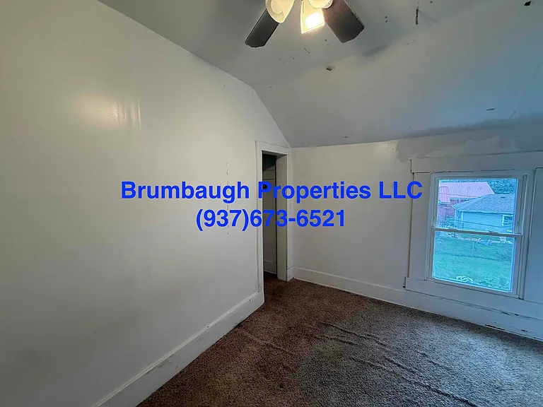 1027 Park Ave — Photo 35