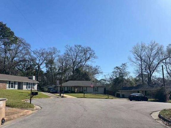 5th image of 6017 Oak Harbor Ct