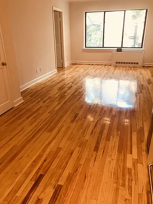 Rented by Metropolis Real Estate of Manhattan | media 36