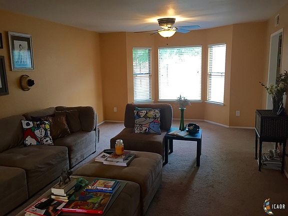 3rd image of 2421 W Olive Ave