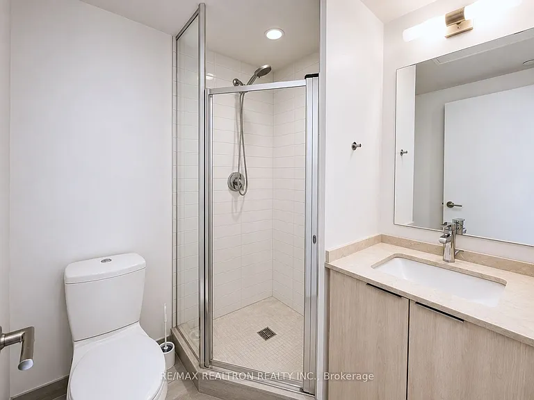 11 Wellesley St W #4102 — Photo 10