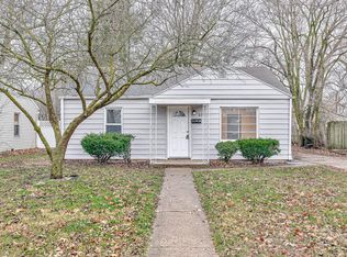 815 N Twyckenham Dr, South Bend, IN