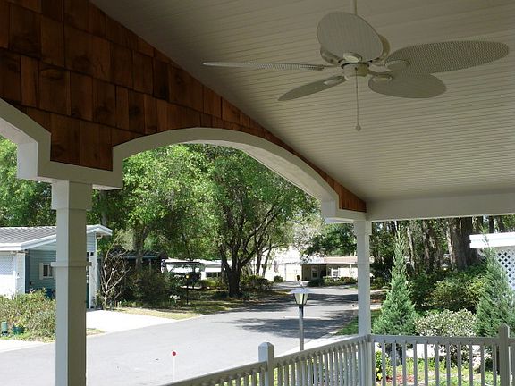 2nd image of 523 Leaf Cir