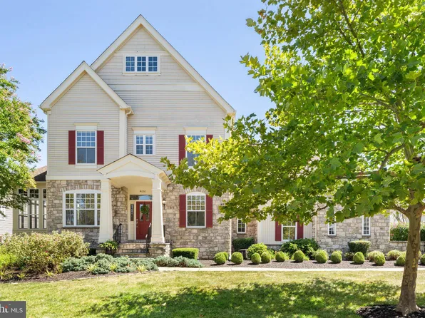 4036 Von Neuman Cir, Warrenton, VA 20187