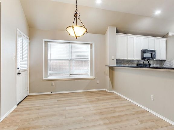 4th image of 6621 Wilshire Ln