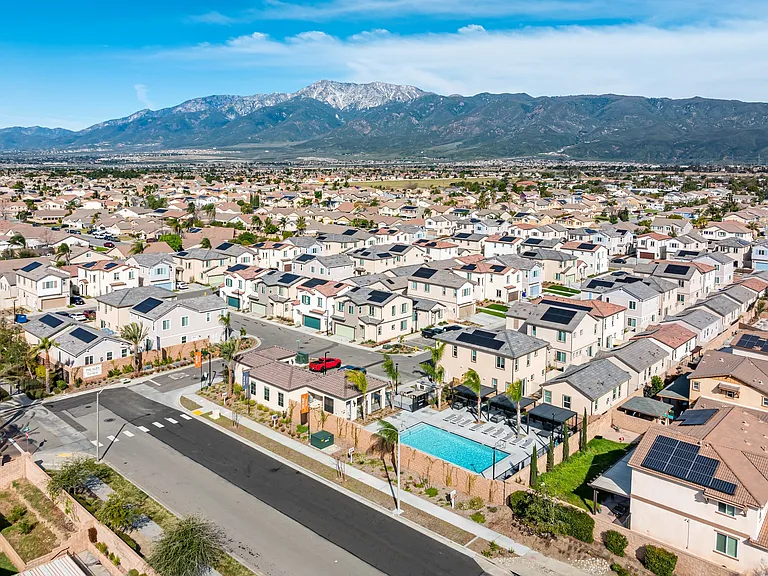 Glen at Fontana Homes — Photo 5