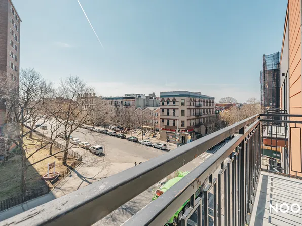 1381 Bergen Street image 10 of 16