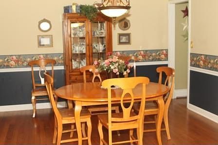 Dining Room (12 x 14)