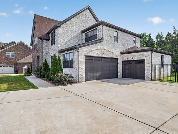 2nd image of 731 Orange Blossom Ct