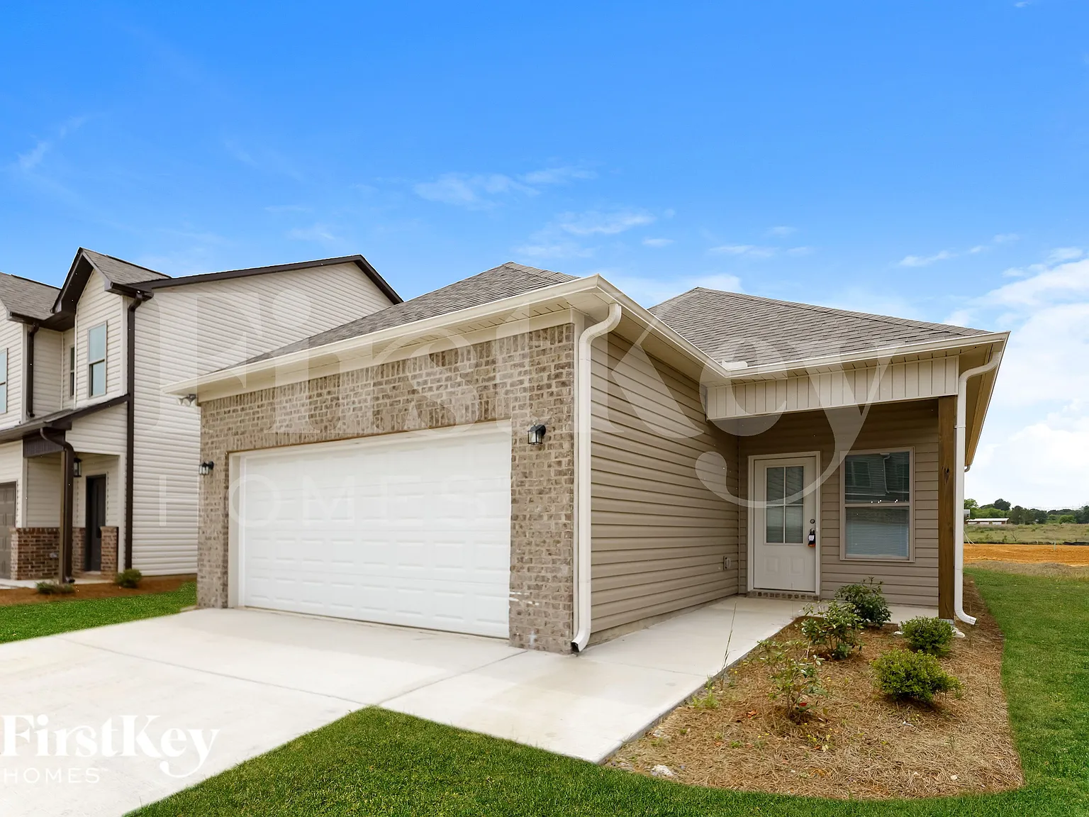 3 bed, 2.0 bath, 1202 sqft, $1,485 — Photo 2