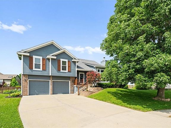 4th image of 10914 N Laurel Ct