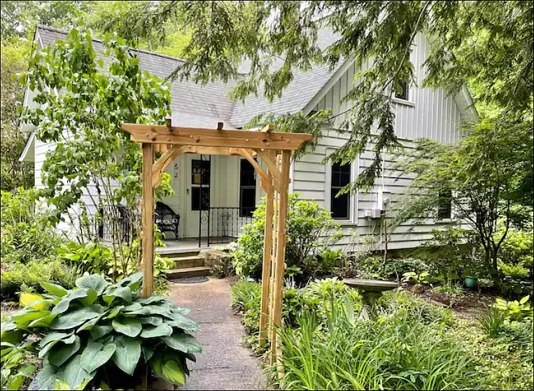 52 Camp Branch Rd
