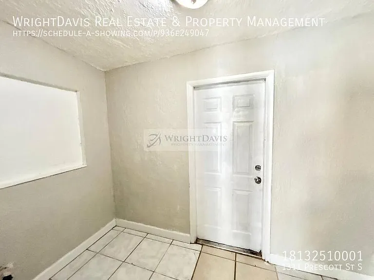 1311 Prescott St S — Photo 15