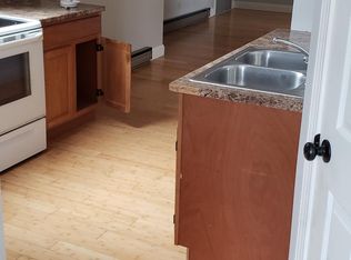 390 Myrtle St #3, Manchester, NH 03104