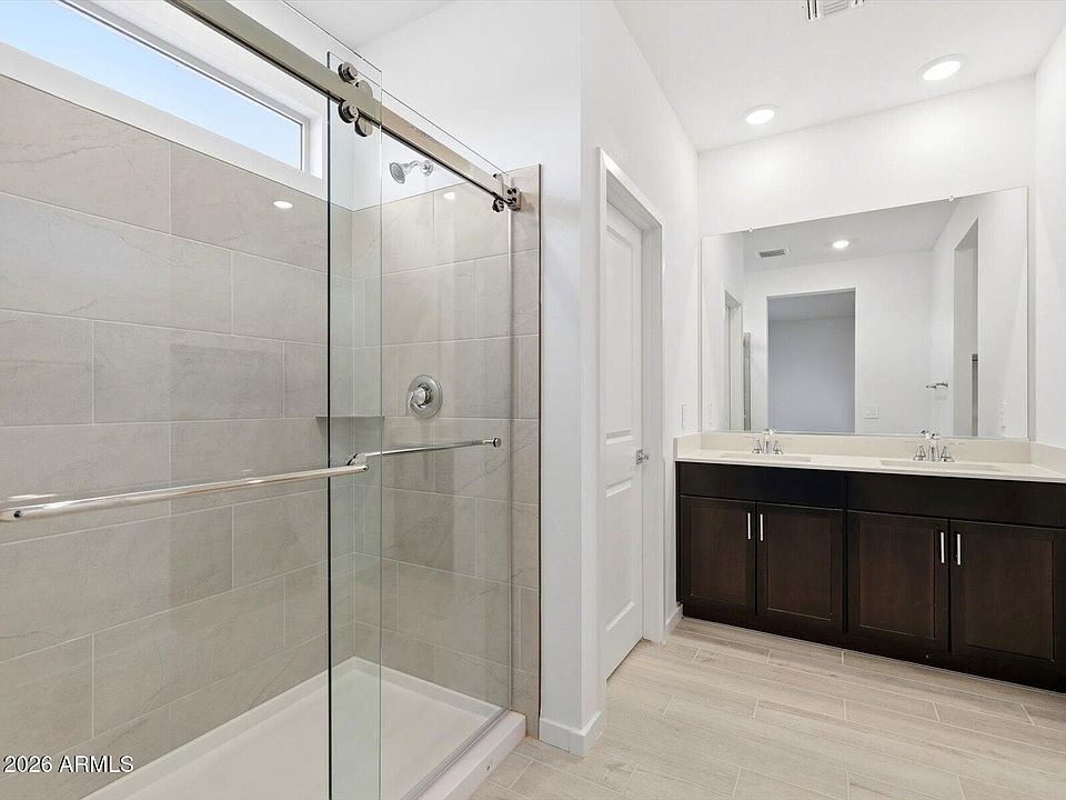 1st image of 17632 W WOODLANDS Avenue