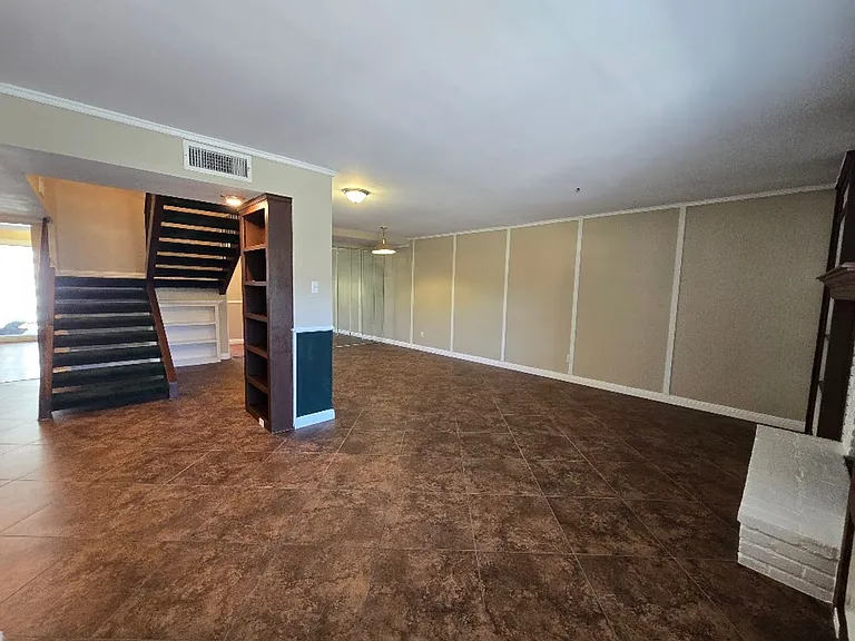 3030 El Camino Ave — Photo 6