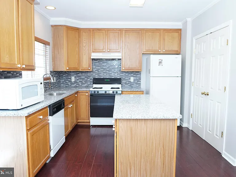 14882 Geranium Ct — Photo 20