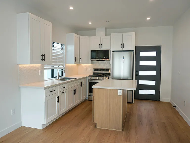 6457 Amigo Ave — Photo 17