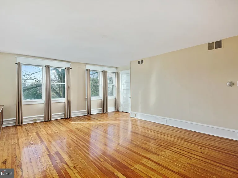 409 N Haddon Ave — Photo 13