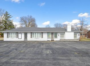 2 Sheryl Dr, Fairview Heights, IL 62208