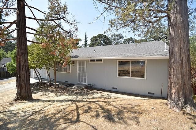 1st image of 701 Manzanita St