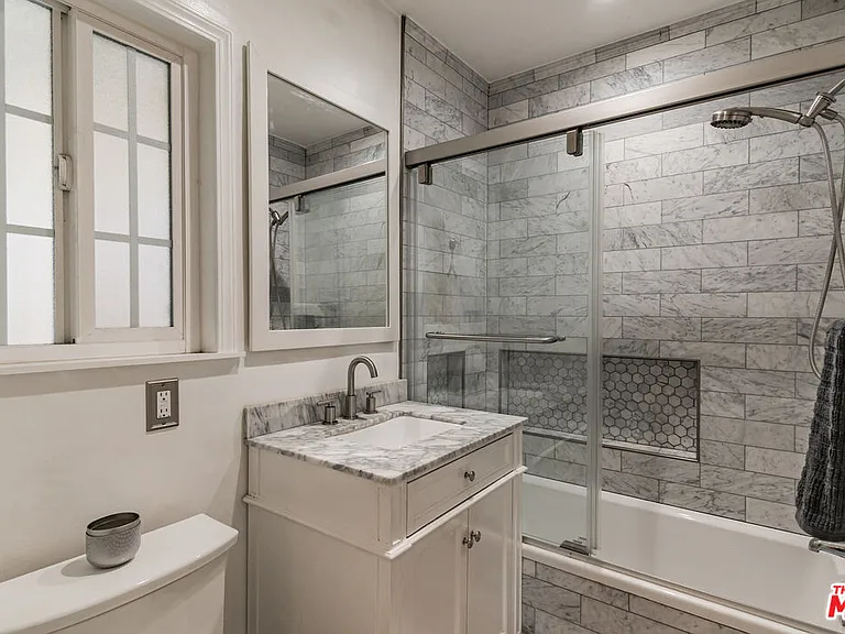 1500 Fairfield St — Photo 11