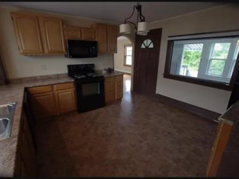 249 Marlboro St #2 — Photo 2