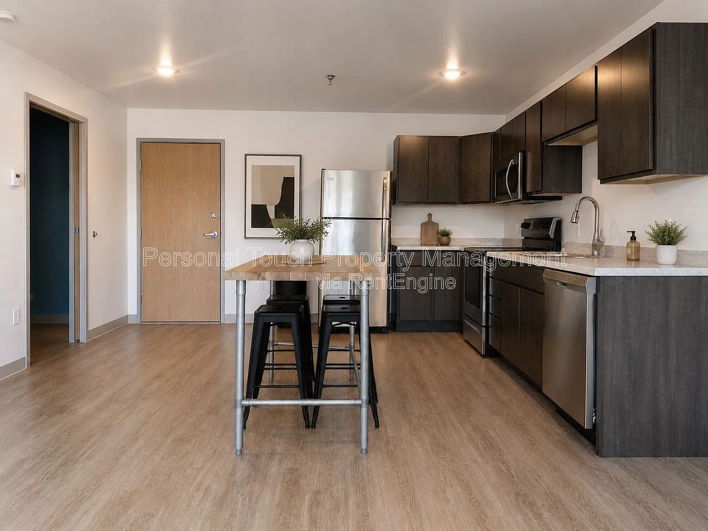 2 bed, 1.5 bath, $1,350 — Photo 2
