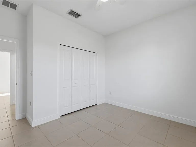 304 Begonia Ct — Photo 17