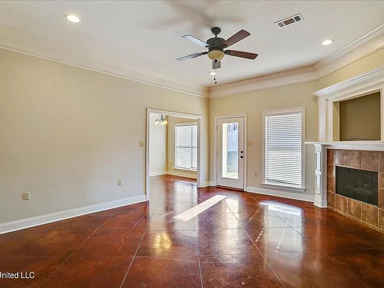 852 Willow Grande Cir — Photo 13
