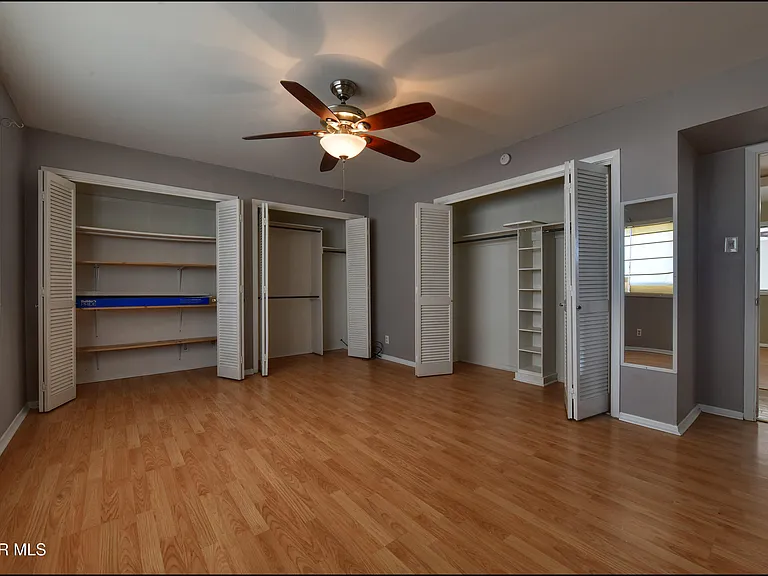 4700 Louisiana St — Photo 25