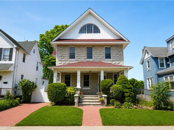 69 Saint Stephens Pl, Staten Island, NY 10306