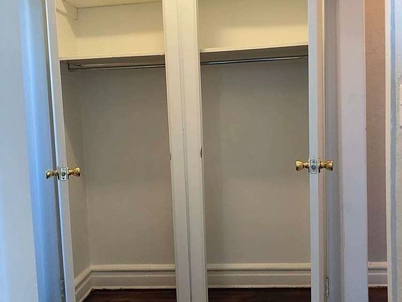 3rd image of 520 Lincoln Pl #6CC