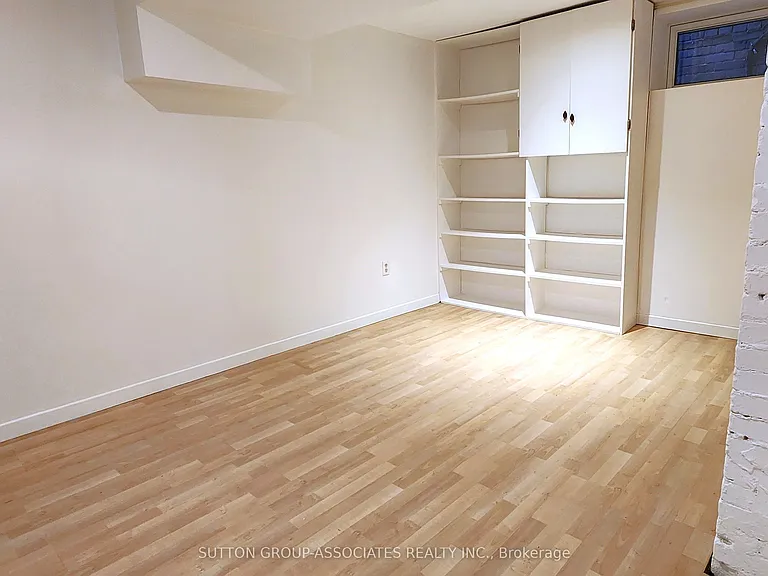 360 Sorauren Ave #BASEMENT — Photo 13