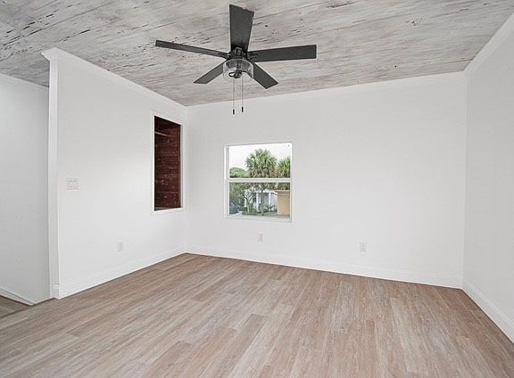 4th image of 318 N East St #2