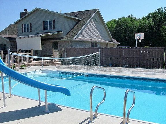 3rd image of 9401 S Highpoint Dr