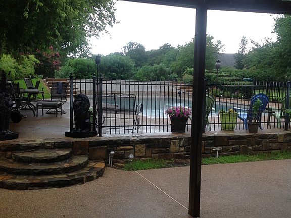 4th image of 165 Lake Trail Dr