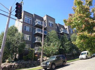 3202 SW Avalon Way APT 302, Seattle, WA 98126