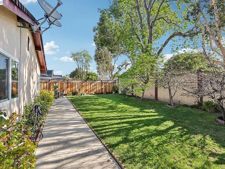 3168 Courthouse Dr — Photo 21