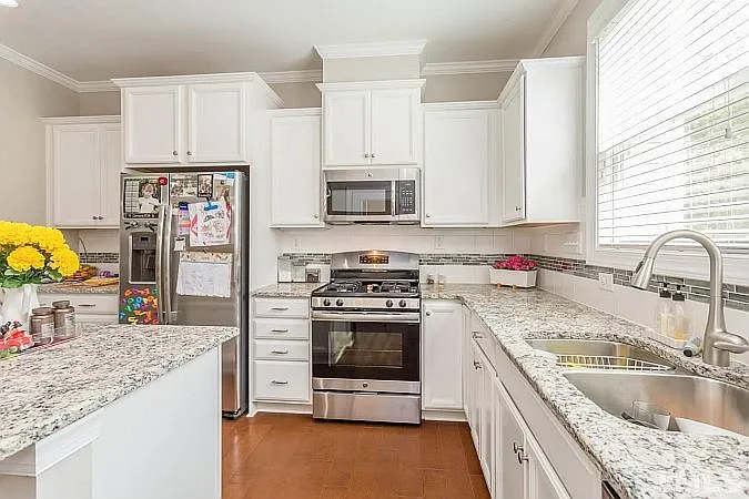 109 Secret Grove Ln — Photo 1