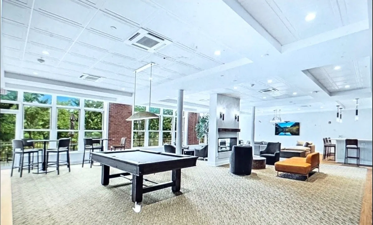 1 bed, 827 sqft, $2,800 — Photo 3