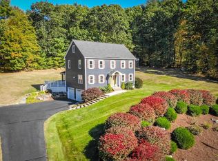 26 Old Stonehill Rd, Tyngsboro, MA 01879