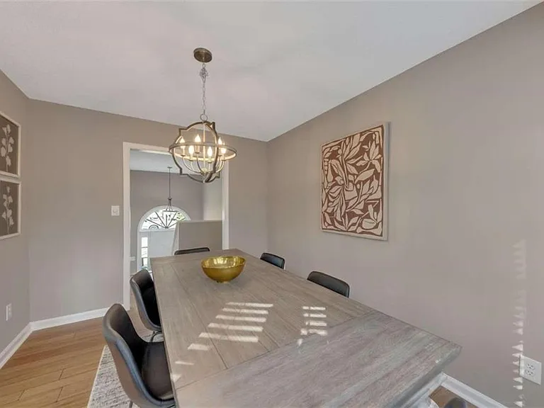 56 Brentwood Dr — Photo 19