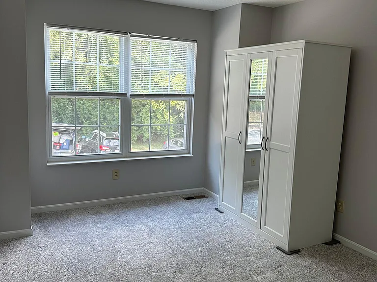 1st bedroom