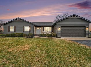 1033 Settlemire Rd, Lebanon, OH 45036