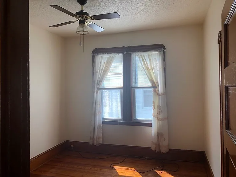 33 Sidney St #3 — Photo 12