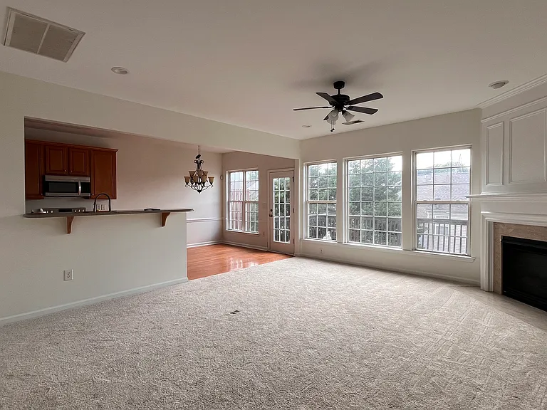 314 Shady Creek Ln — Photo 17