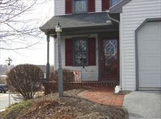 299 Mason Dr, Ephrata, PA 17522