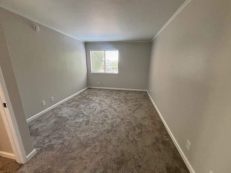 1118 Valencia St #217 — Photo 7